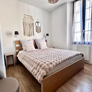 bel-appartement-vue-mer-grasse-centre-historique.fr-provencehotel.com/